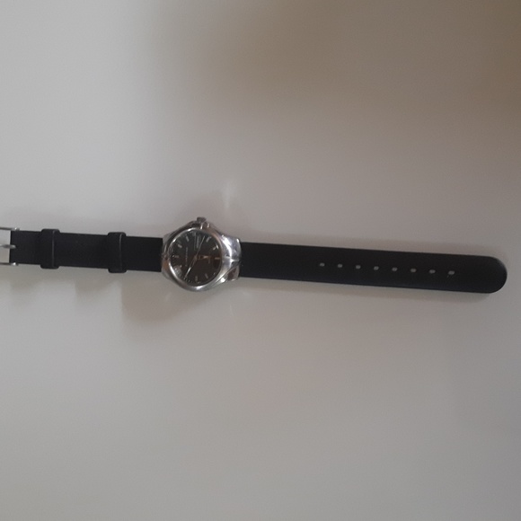 Giodano watch new - Picture 2 of 4
